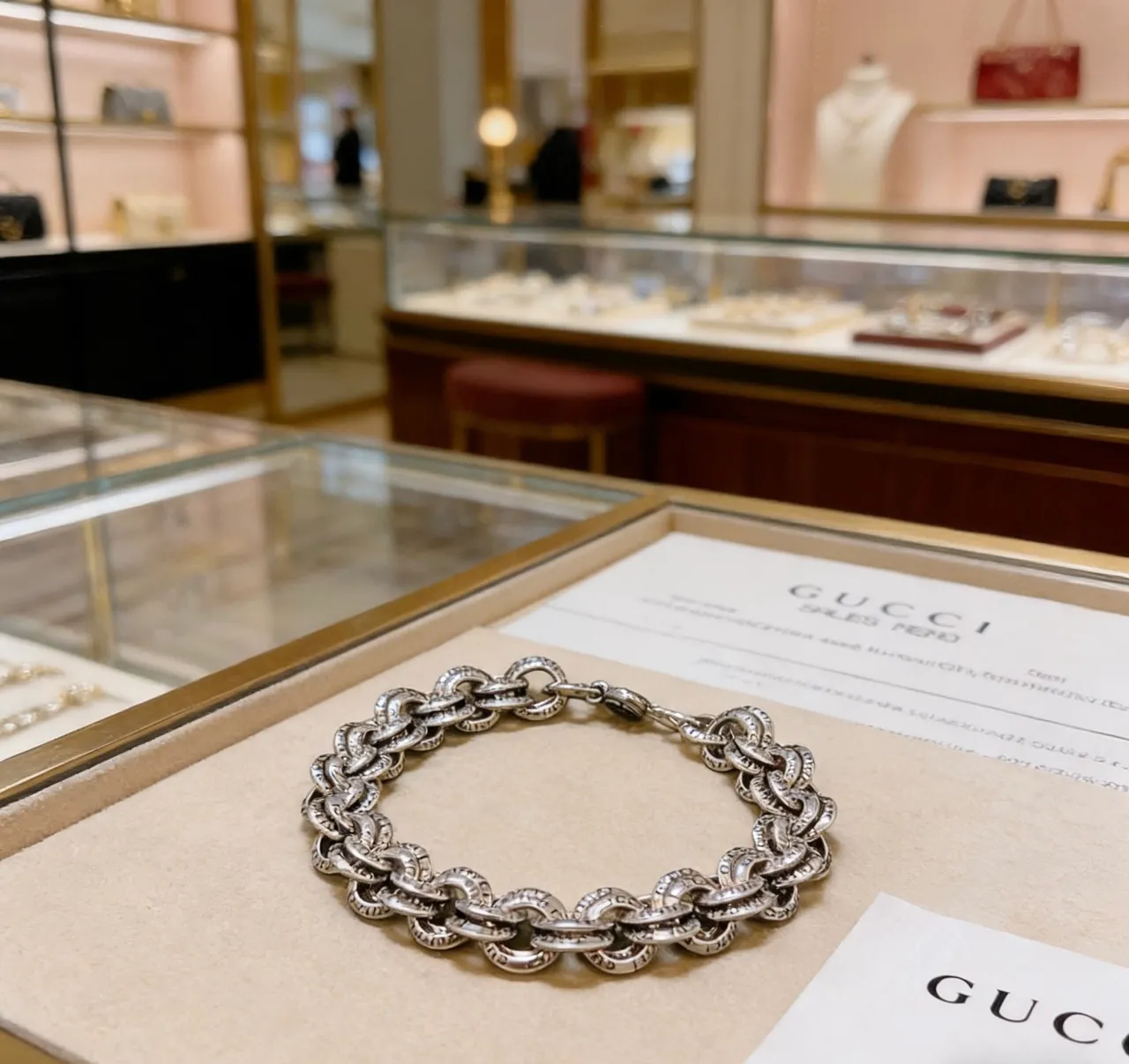 Gucci Engraved Curb-Link Silver-Tone Bracelet