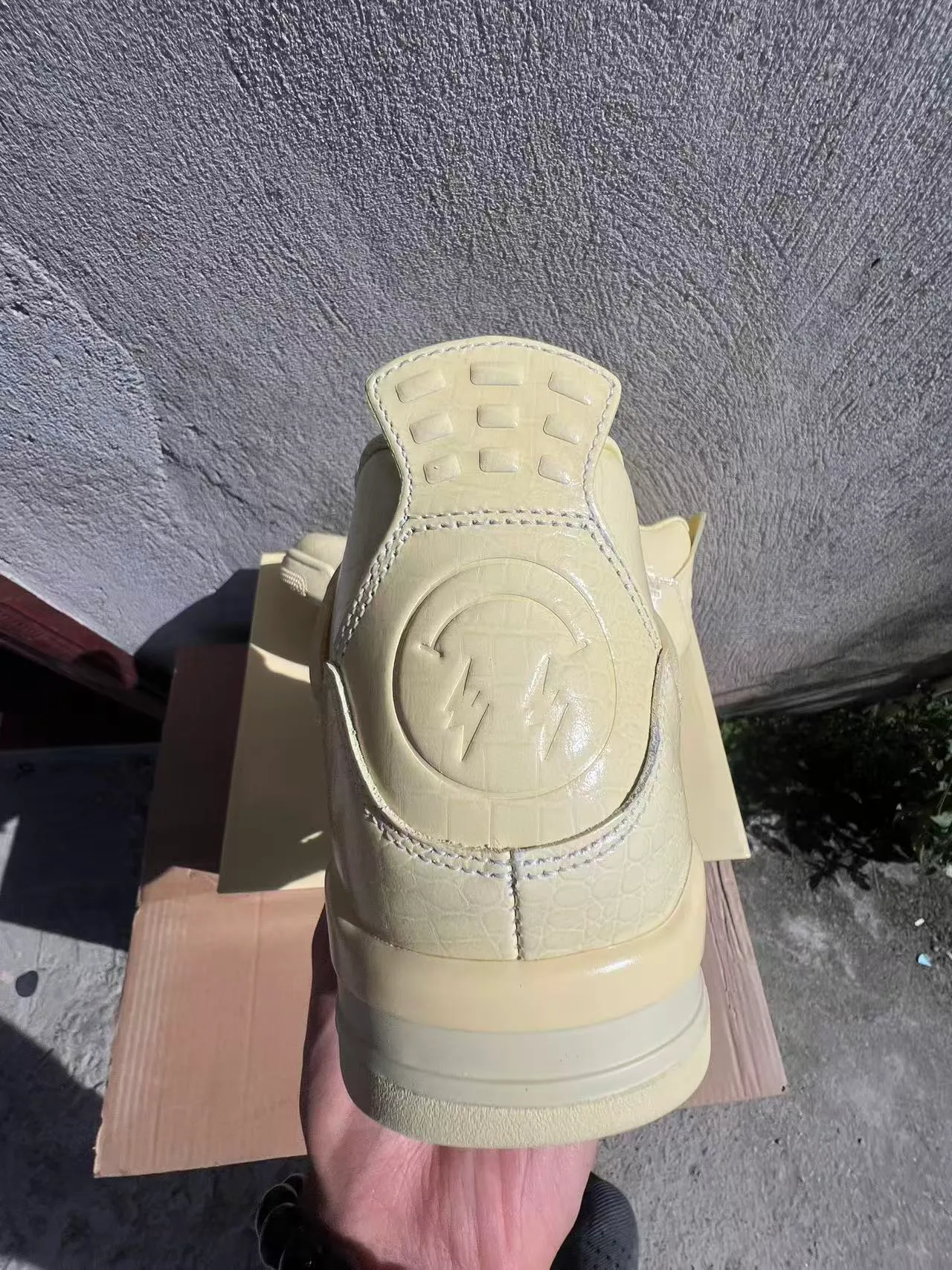 Air Jordan 4 Monochromatic Cream Basketball Shoes