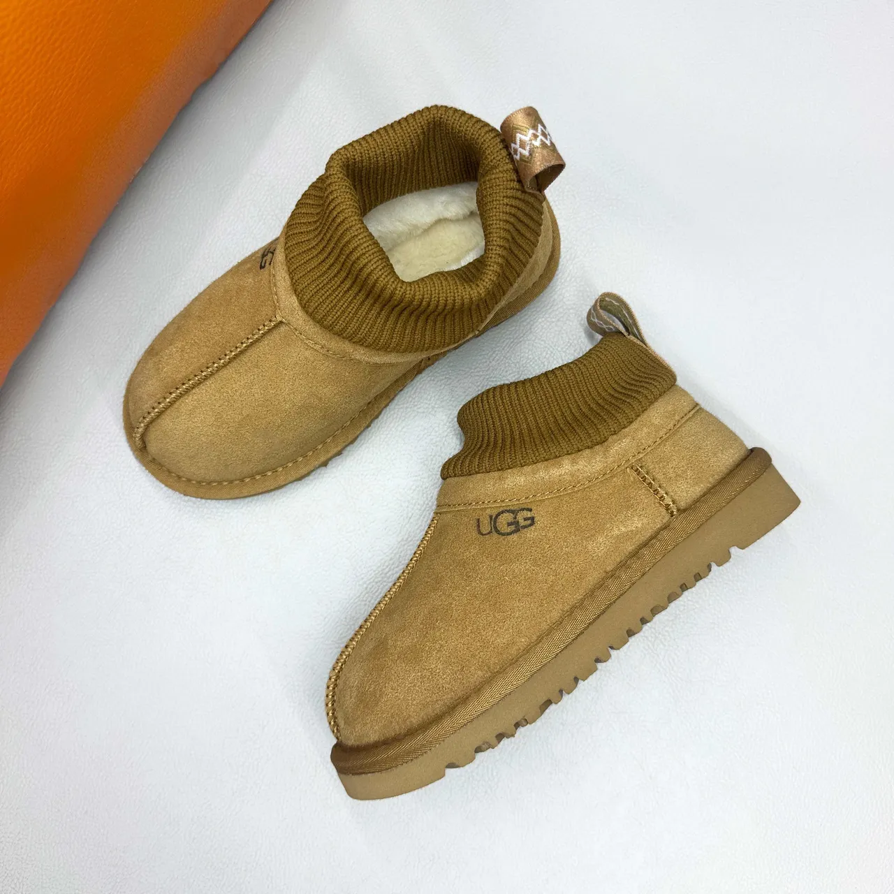 UGG Brown Beige Suede Upper Ribbed Knit Cuff Snow Boots