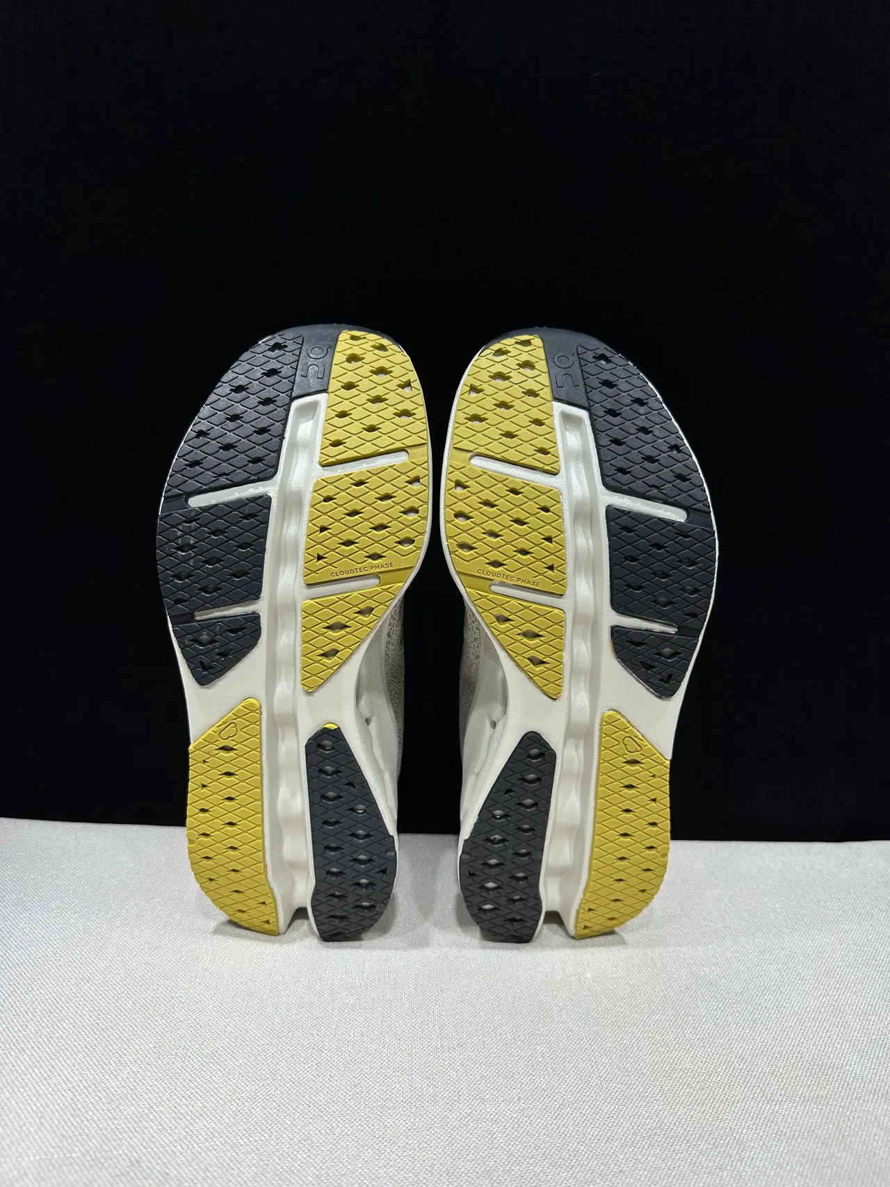 On Gray White Engineered Knit Upper Sculpted CloudTec Phase Midsole Running Shoes