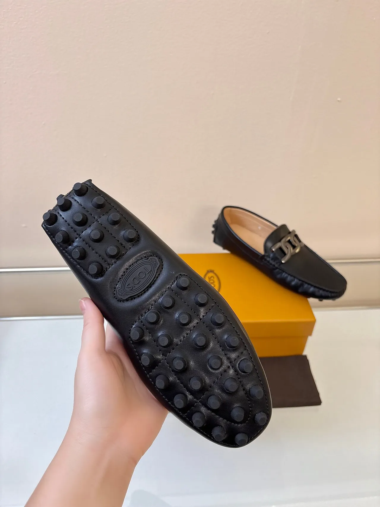 Tod's Gommino Loafer Black Leather Horsebit Buckle Pebble Sole Loafer