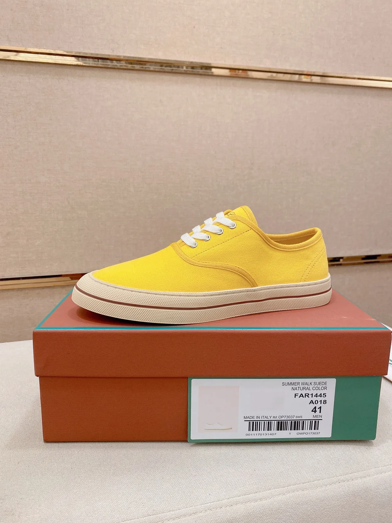Yellow White Upper Low-Top Silhouette Canvas Shoes