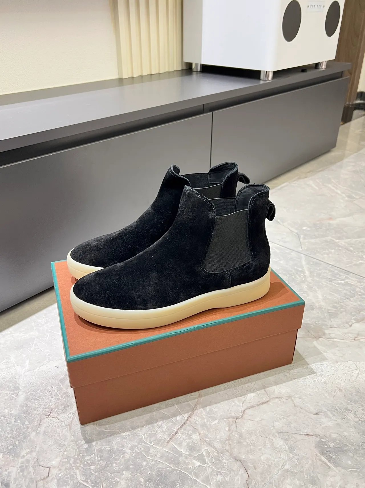 Black Beige Suede Upper Elastic Side Panels Chelsea Boots