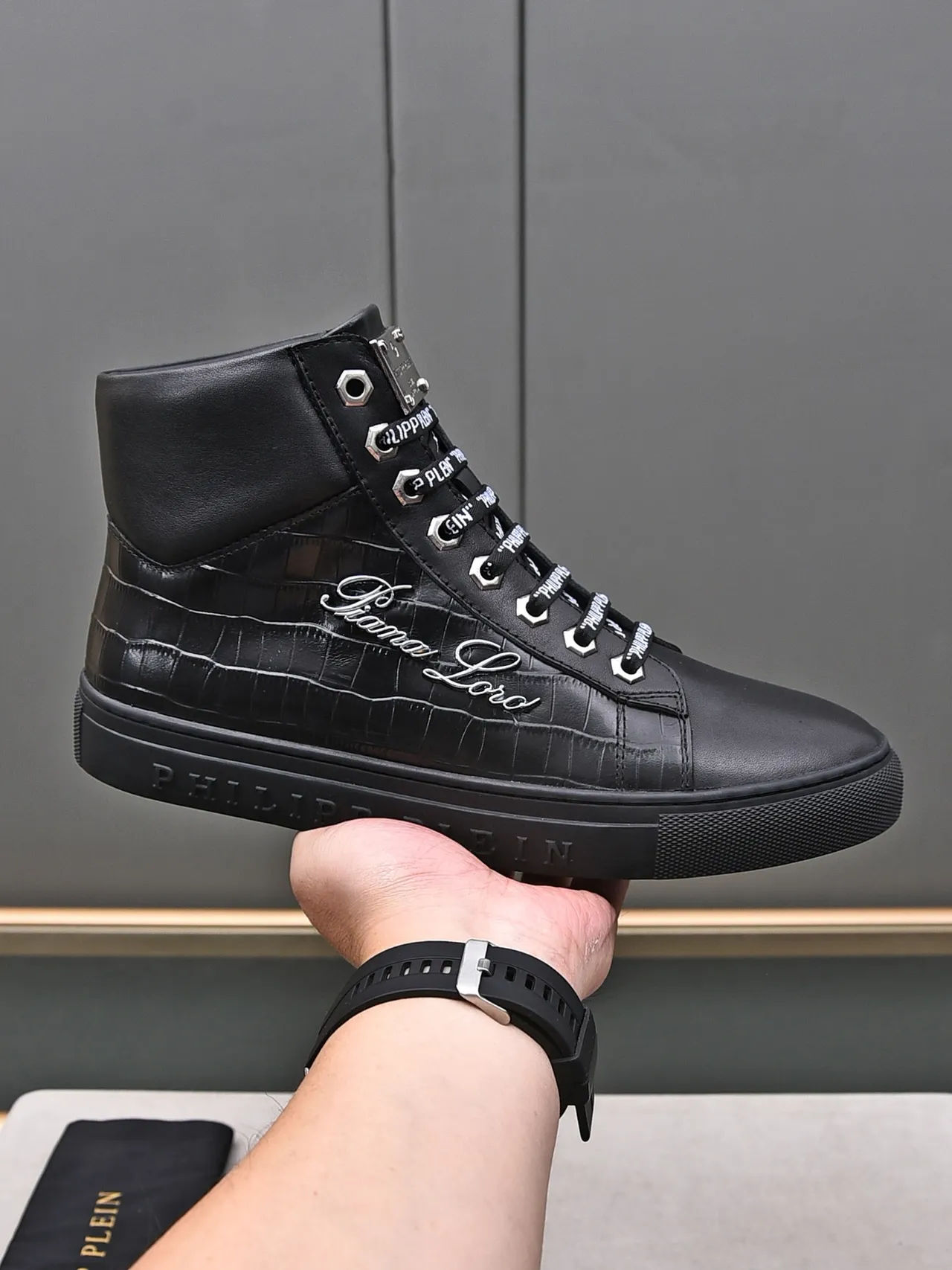 Philipp Plein Pleins Lord Black Croc-Embossed High-Top Lifestyle Sneakers