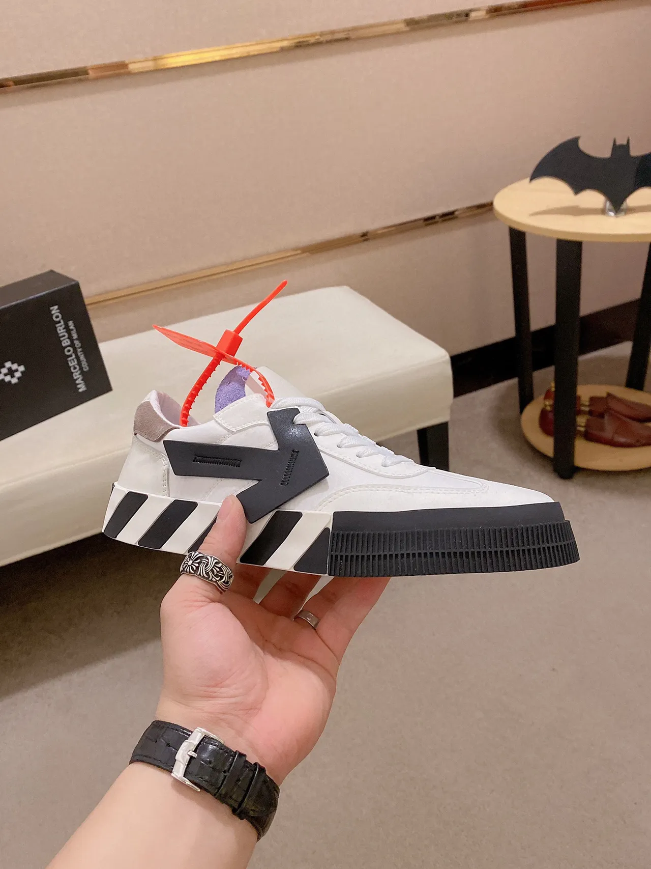 Off-White Black Low-Top Platform Sole Lifestyle Sneakers
