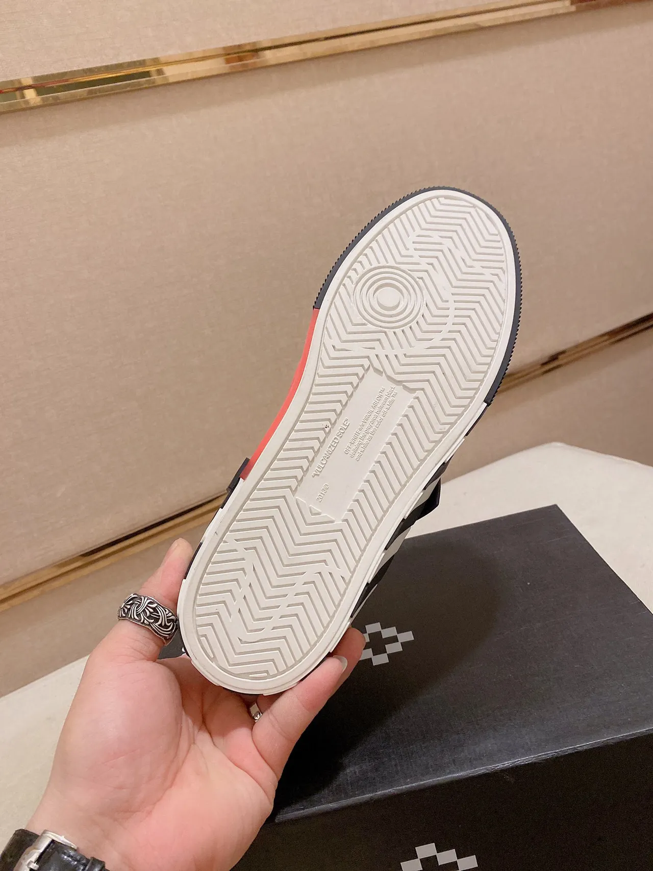 Off-White Black Low-Top Platform Sole Lifestyle Sneakers