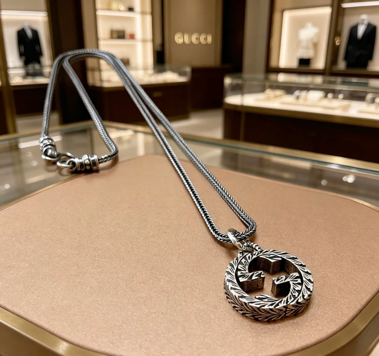 Gucci Silver Braided Rope Chain Interlocking GG Pendant Necklace