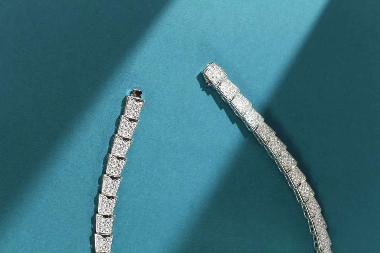 Bvlgari Silver White Pavé-Set Diamonds Articulated Serpentine Form Necklace
