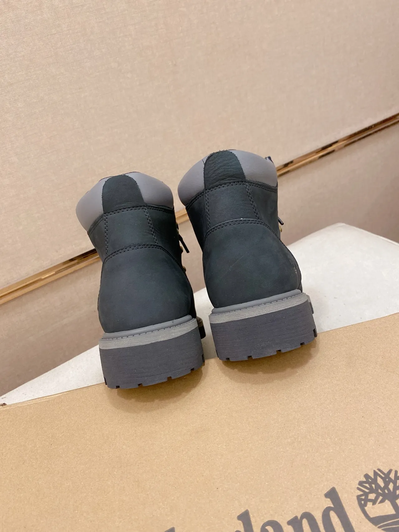 Timberland Black Gray Matte Nubuck Upper Gold-Tone Metal Hardware Work Boots