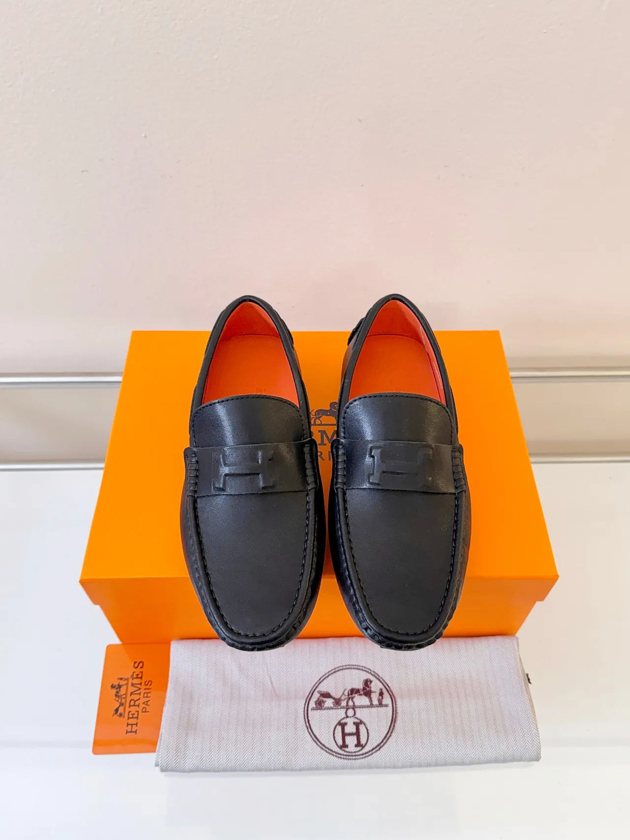 Hermès Oran Black Leather H-Logo Strap Loafers