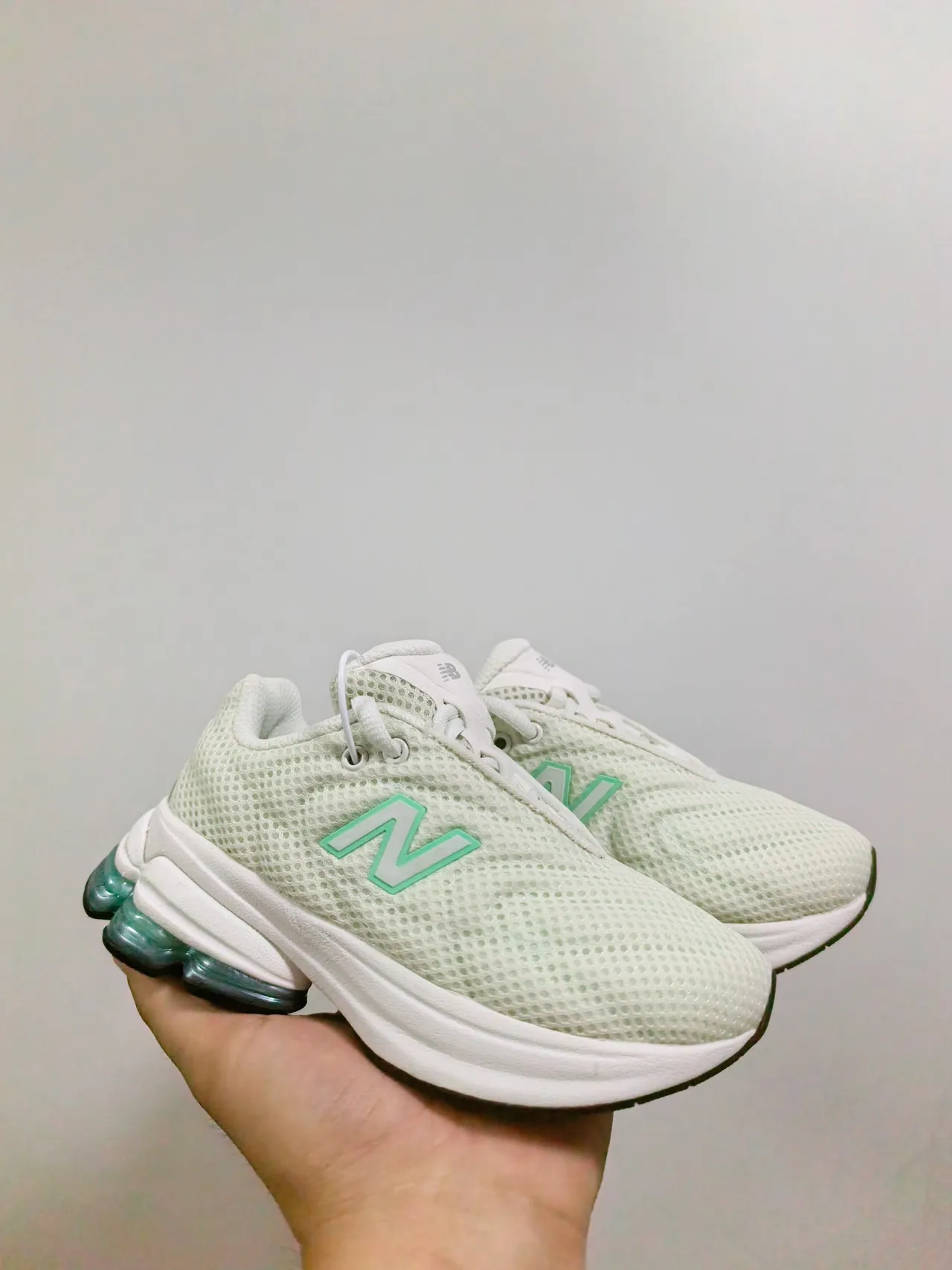 New Balance Beige Pink Mesh Upper Thick Air-Pod Midsole Chunky Sneakers