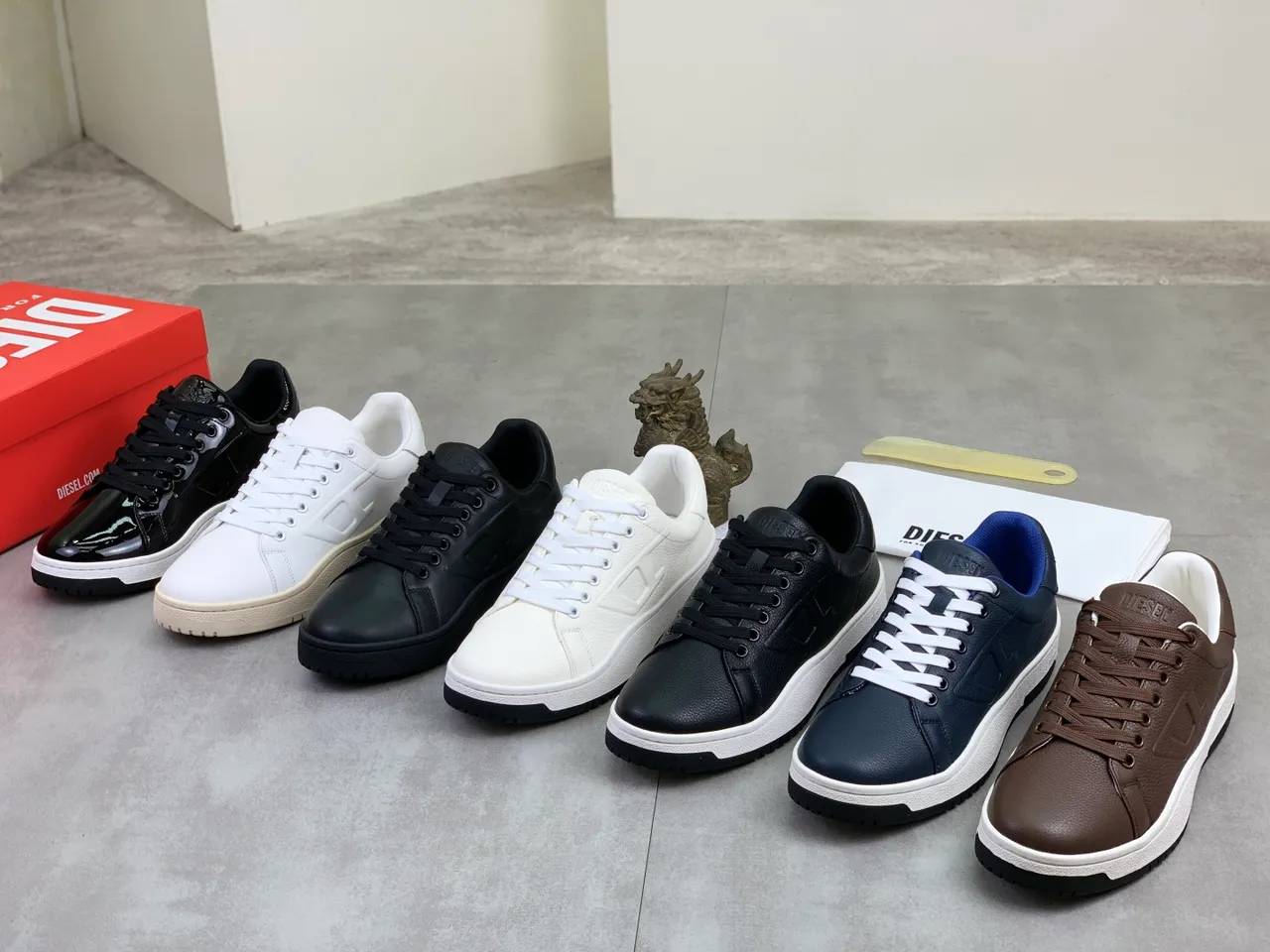 Diesel Black White Glossy Patent-Like Upper Chunky Platform Sole Sneakers