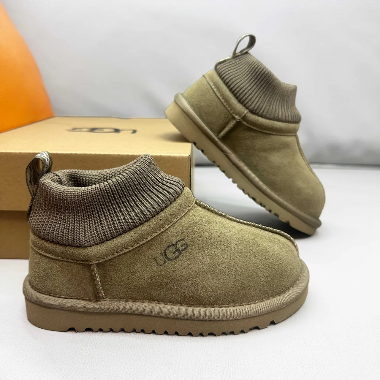 UGG Brown Beige Suede Upper Ribbed Knit Cuff Snow Boots