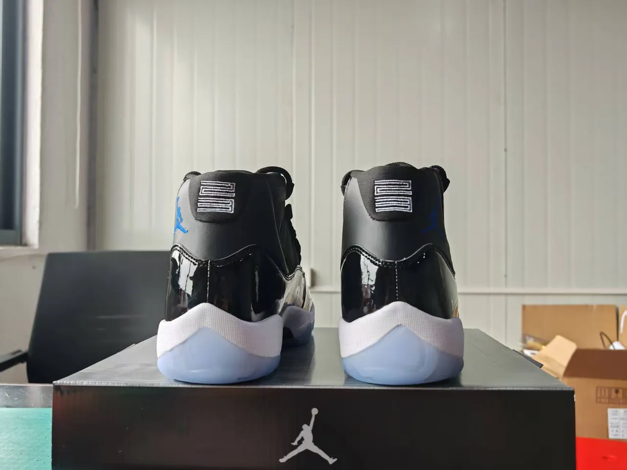 Air Jordan 11 Black Concord Basketball Shoes