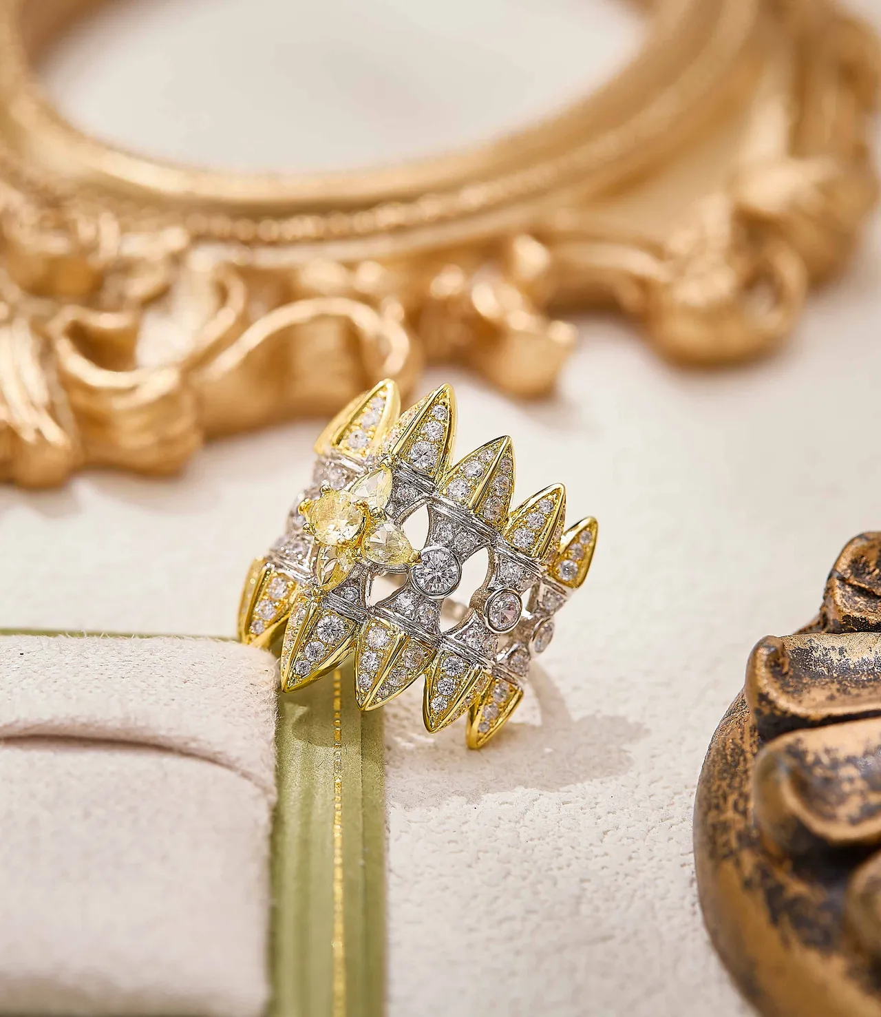 Gold Silver Spiked Motif Two-Tone Metal Ring