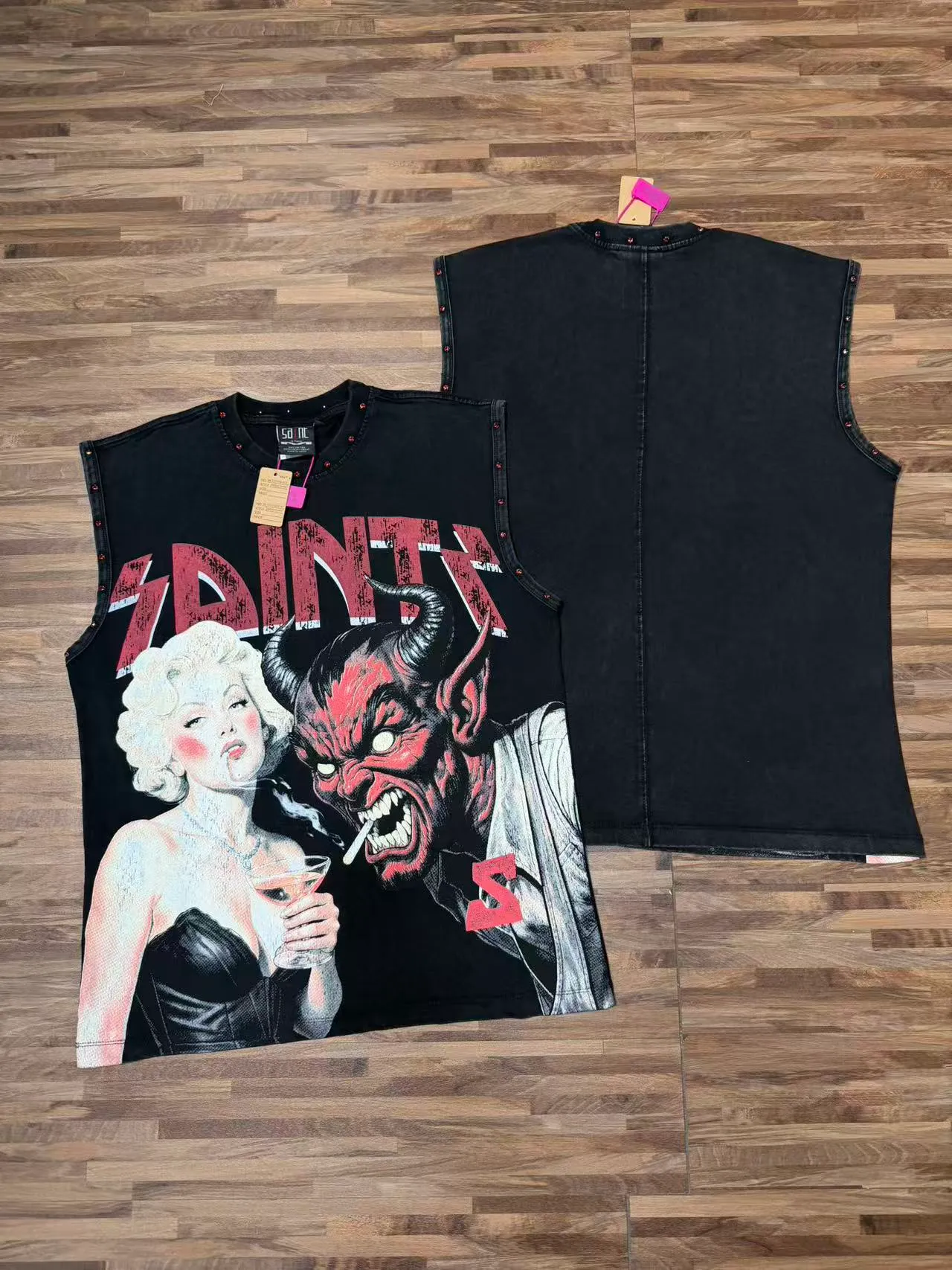 Graphic-Print Riveted Armhole Vest Top