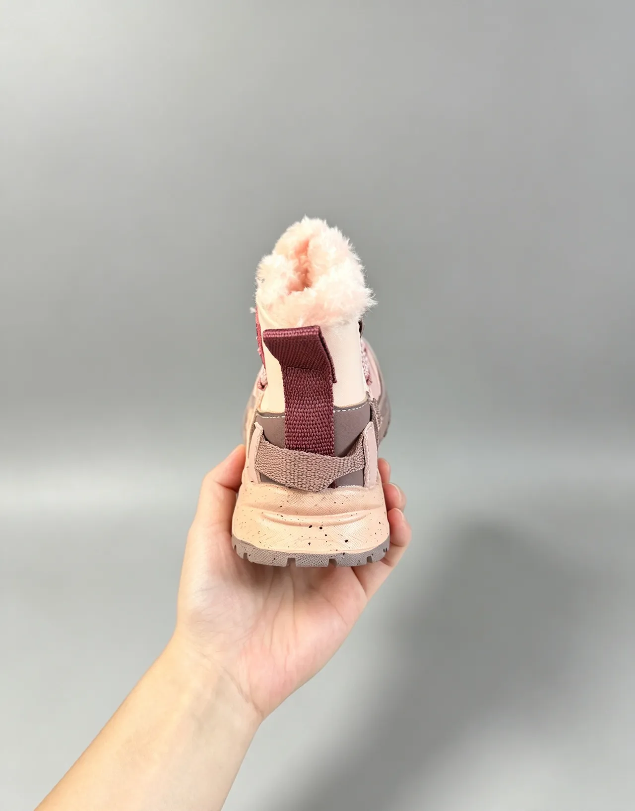 UGG Beige Gray Shearling-Lined Chunky Tread Sole Snow Boots