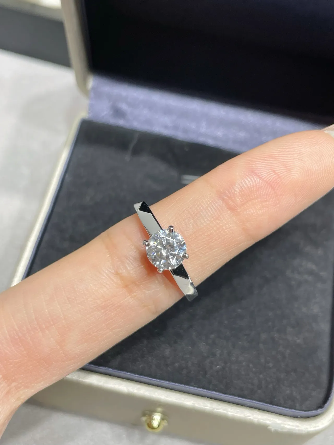 Silver Solitaire Round Brilliant-Cut Ring