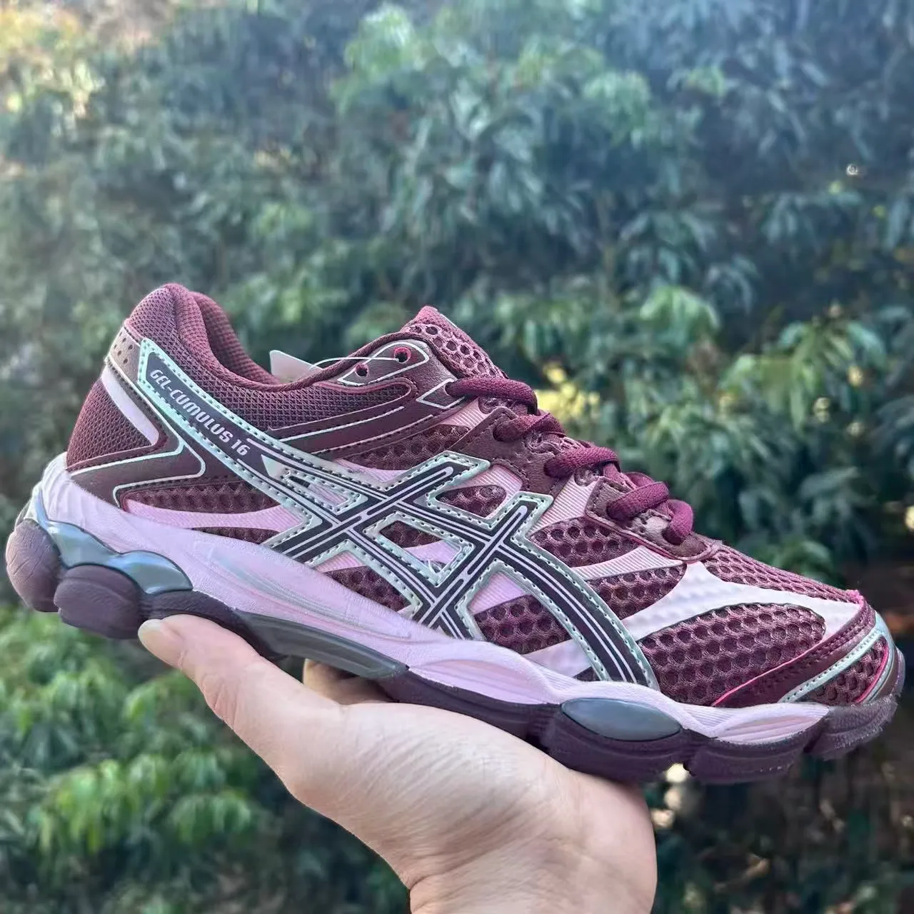 ASICS Gel-Cumulus 16 Burgundy Pink Running Shoes