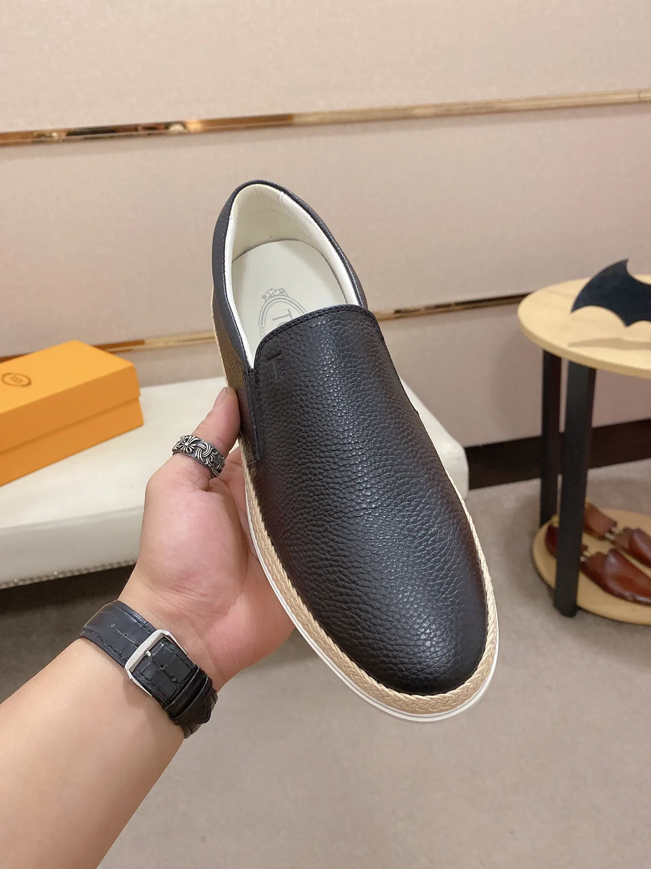 Black Beige Pebbled Leather Upper Woven Jute Midsole Band Boat Shoes