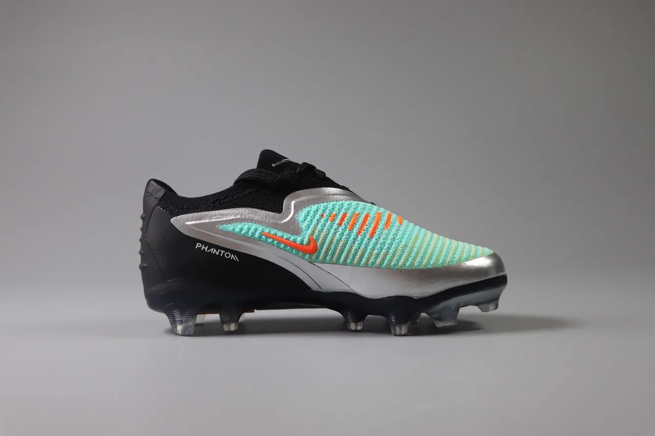 Nike Pink Green Low-Cut Synthetic Overlay Cage Artificial-Grass Soccer Shoes