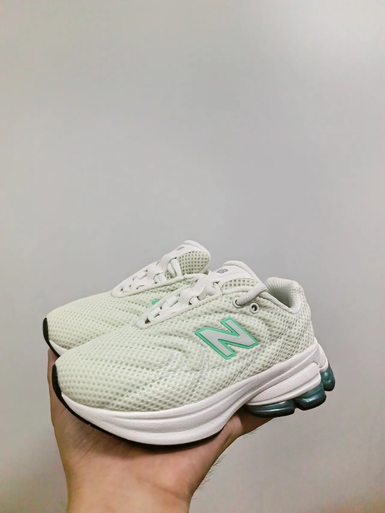 New Balance Beige Pink Mesh Upper Thick Air-Pod Midsole Chunky Sneakers