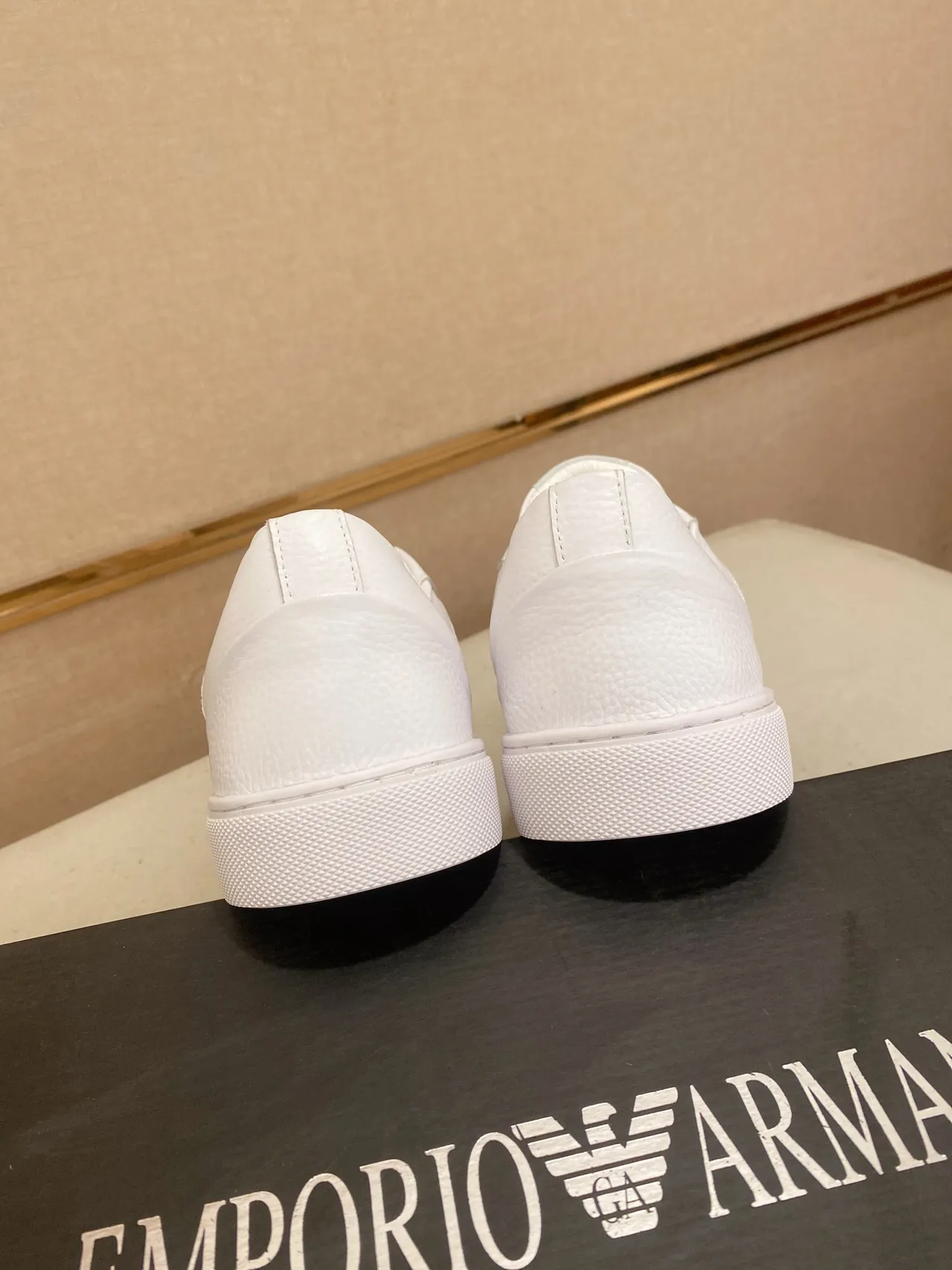 Emporio Armani Lifestyle Sneaker White Low-Top Textured Leather Lifestyle Sneakers