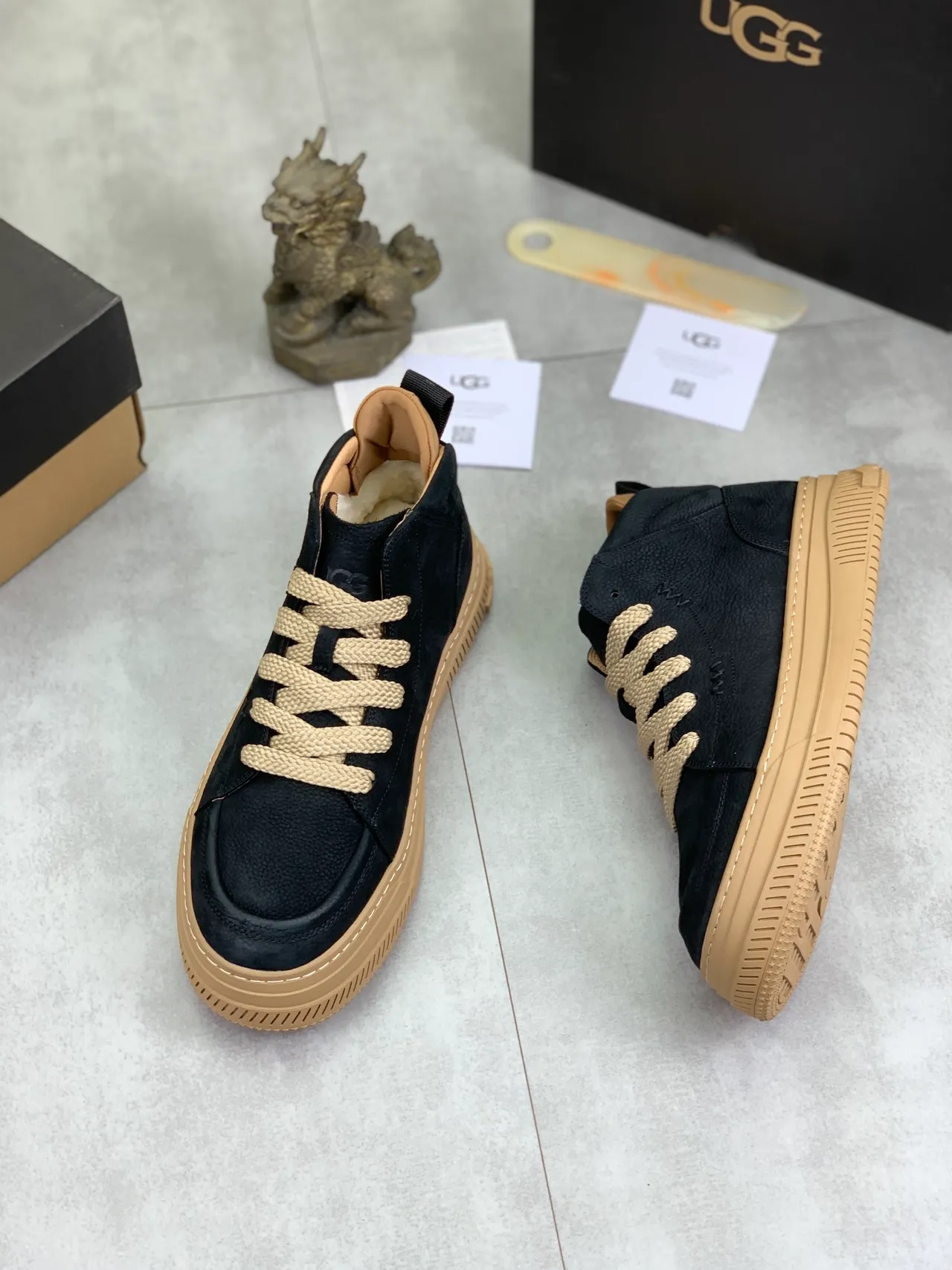 UGG Tasman Black Beige Lifestyle Sneakers