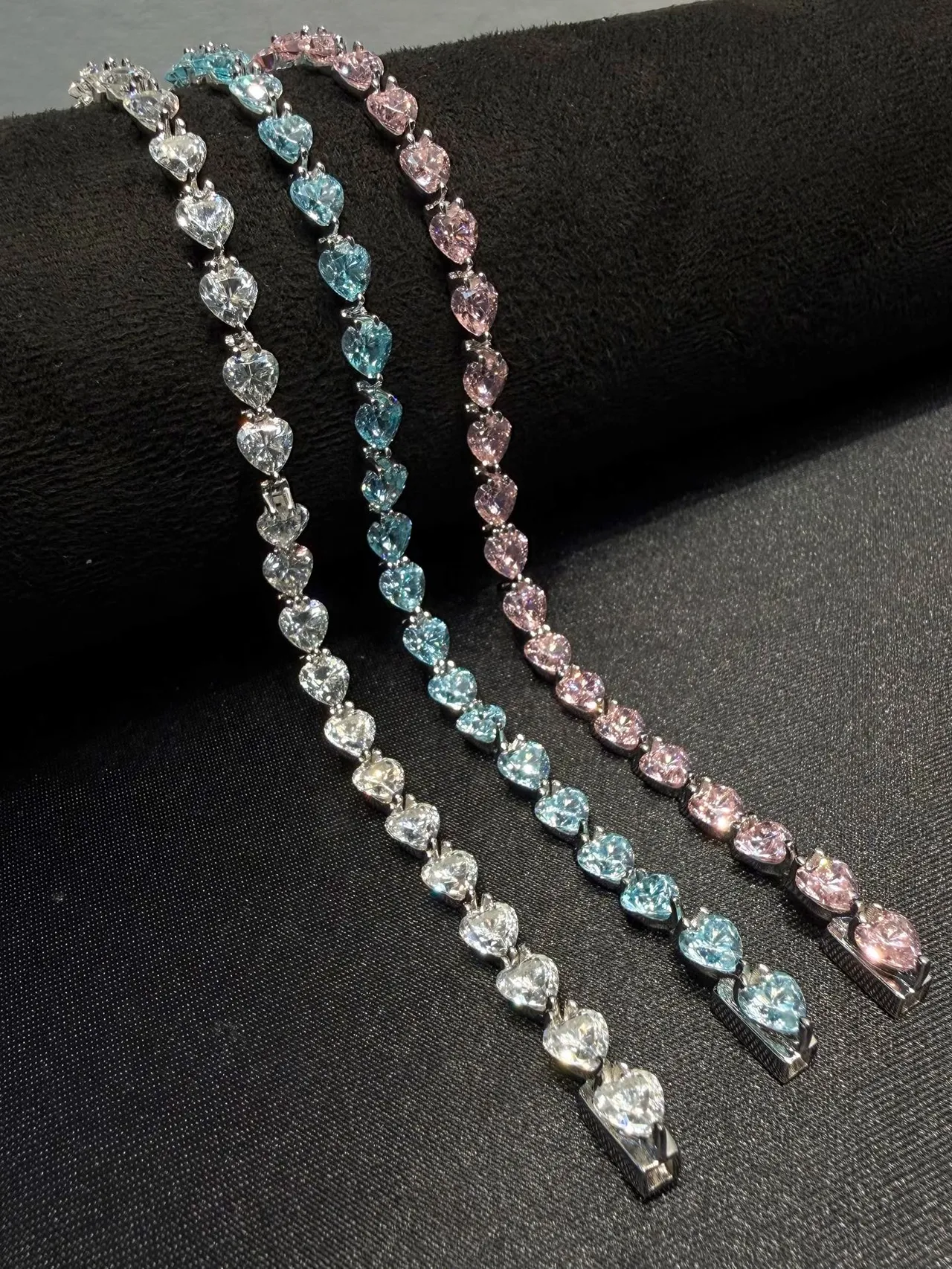 Multicolor Heart-Shaped Gemstone Pendants Multi-Stone Linked Chain Necklace
