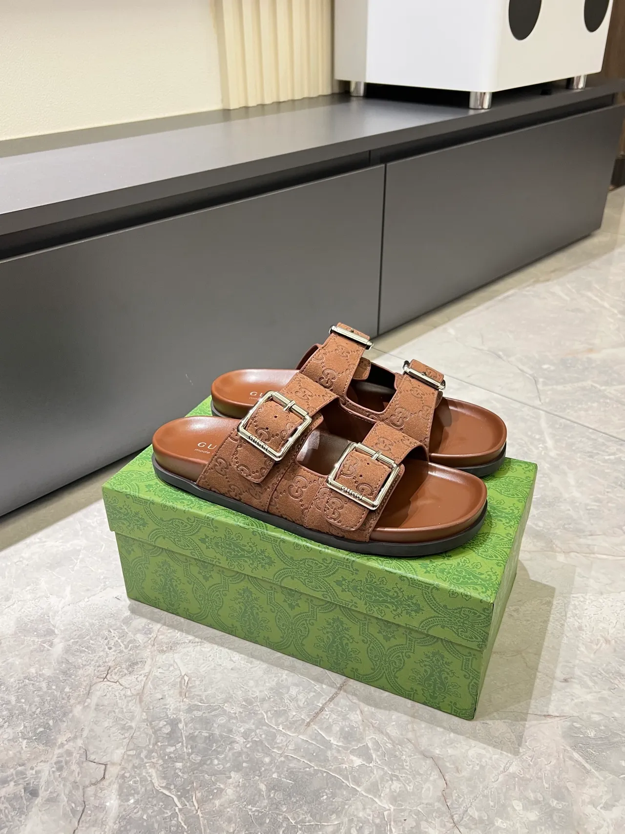 Gucci Screener Embossed GG Buckle Slide Casual Sandals