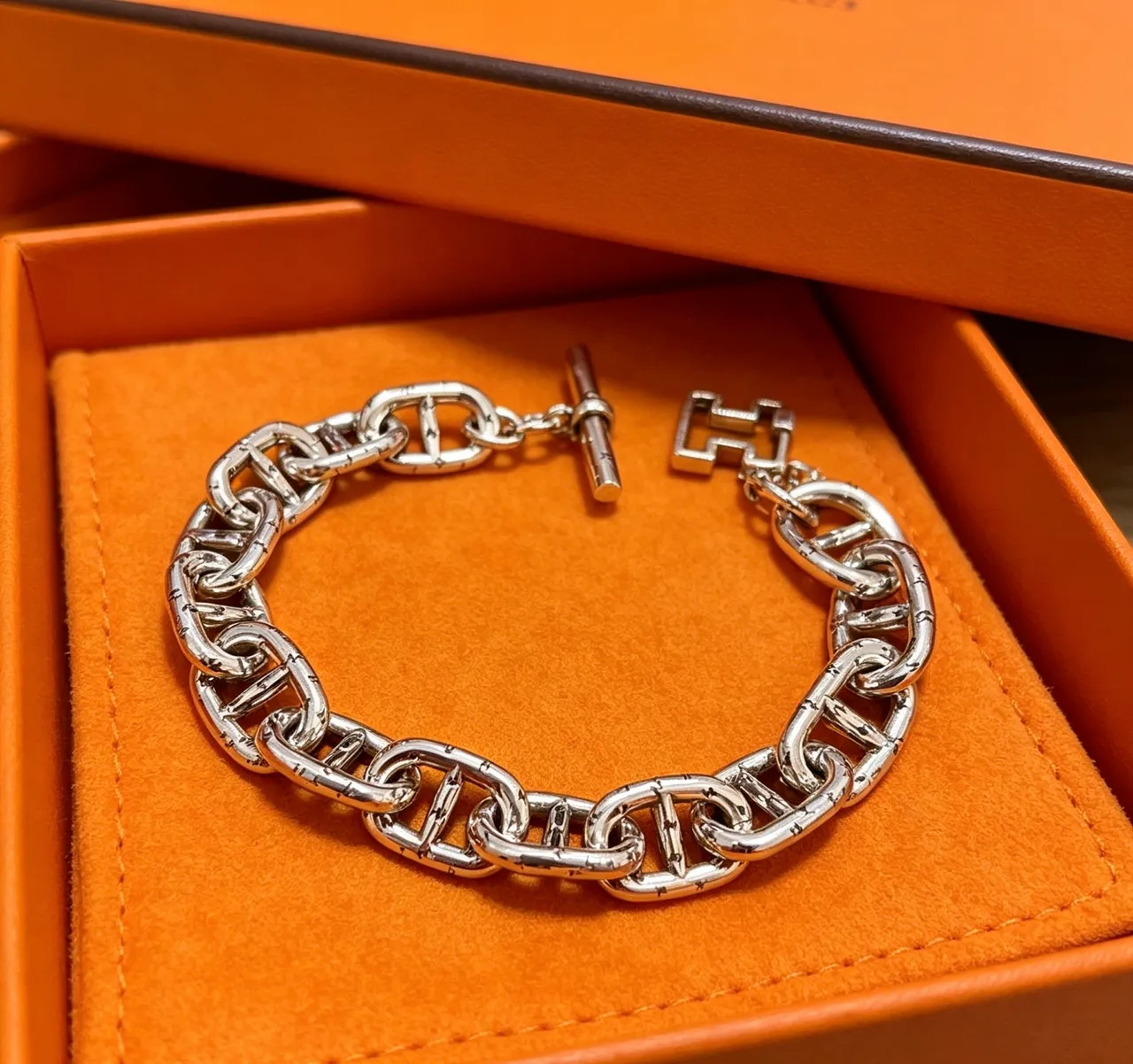 Hermès Chaine d'Ancre Engraved H Motif Silver Bracelet