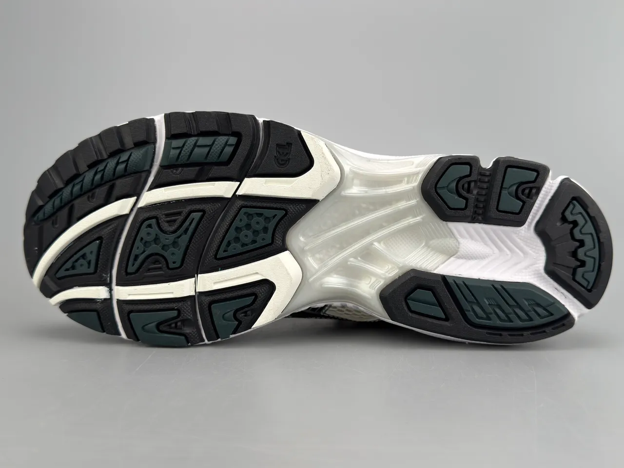ASICS Gel-Kayano 14 Silver Black Cream Running Shoes
