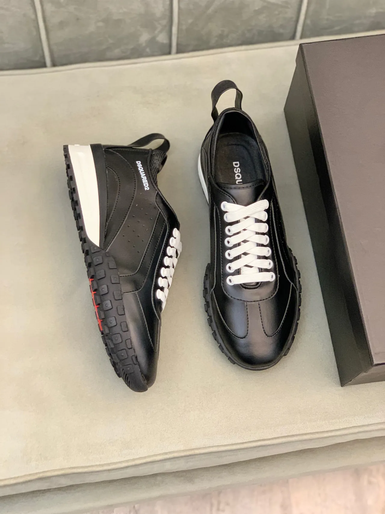 Dsquared2 ICON Black and White Lifestyle Sneakers