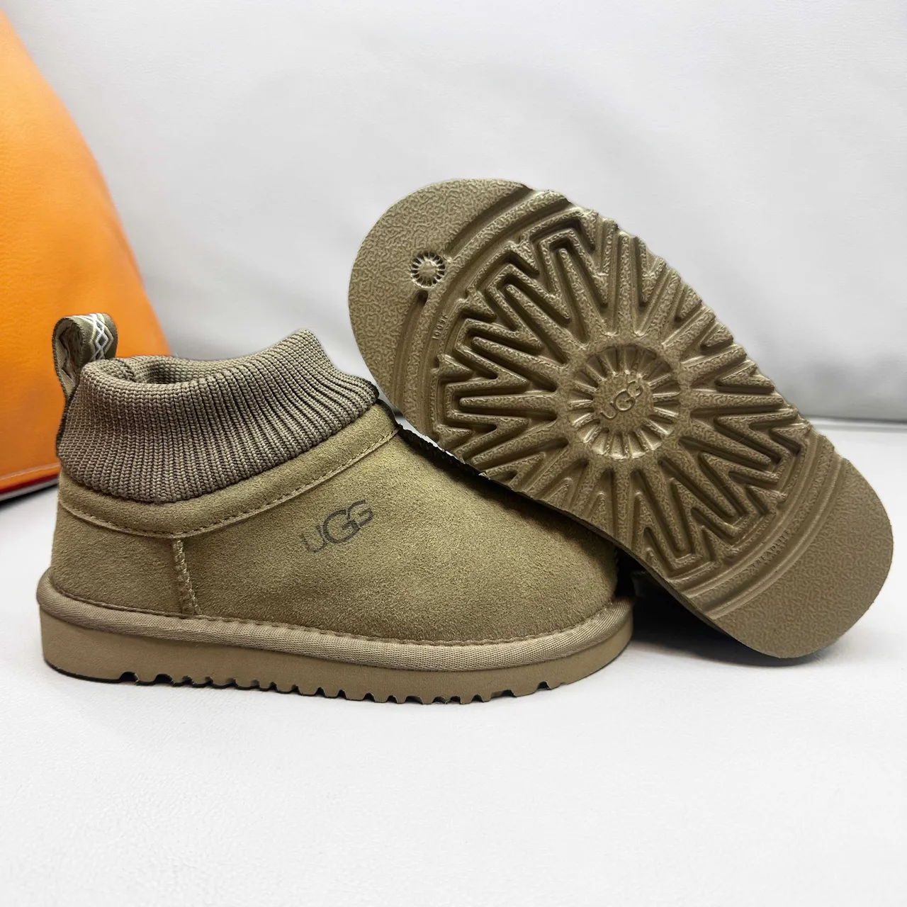 UGG Brown Beige Suede Upper Ribbed Knit Cuff Snow Boots