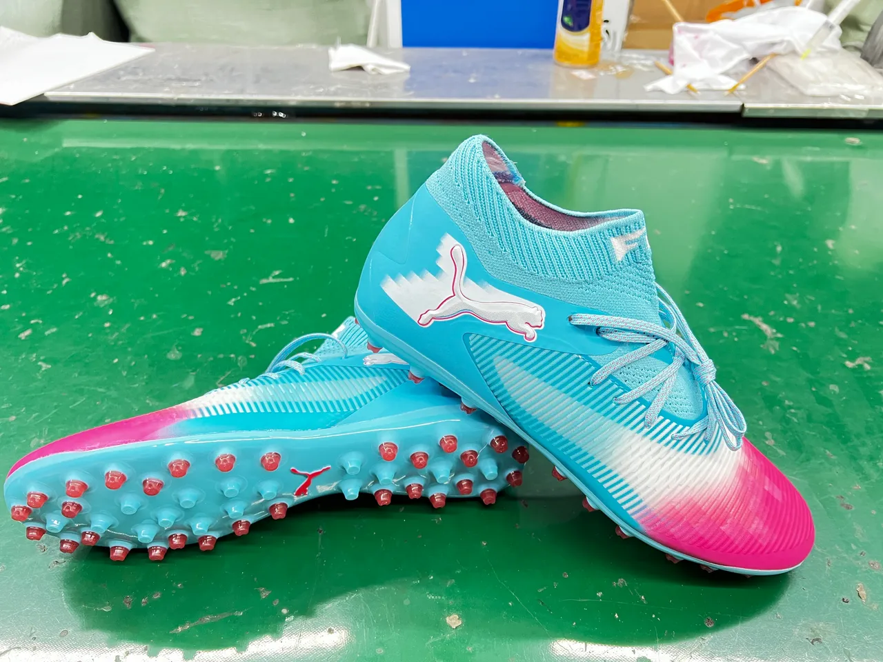 Puma Future Z Blue Pink Knit Sock-Fit Upper Gradient Toe Firm-Ground Soccer Shoes