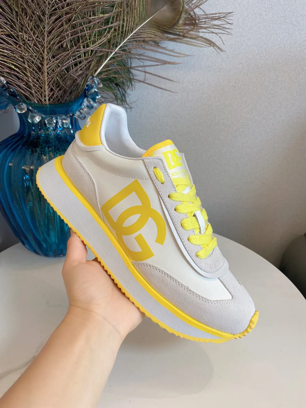 DC Shoes Pure Beige Yellow Low-Top Logo-Accented Sneakers