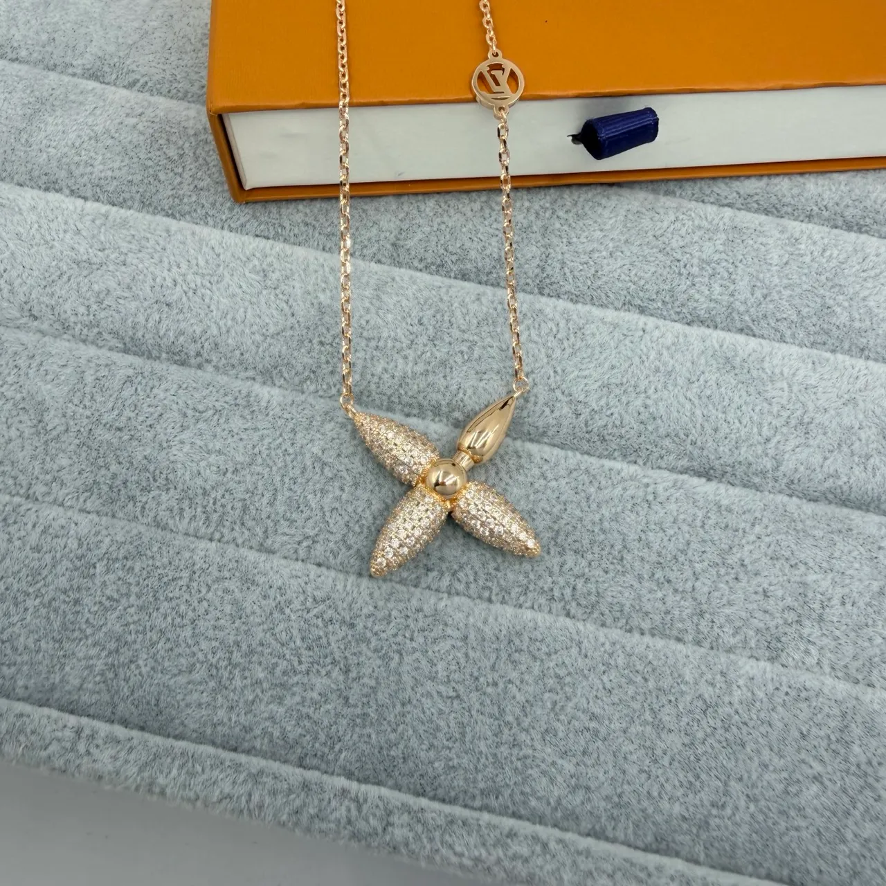Louis Vuitton Blossom Gold Silver Pavé-Set Crystal Petals Four-Petal Floral Pendant Necklace