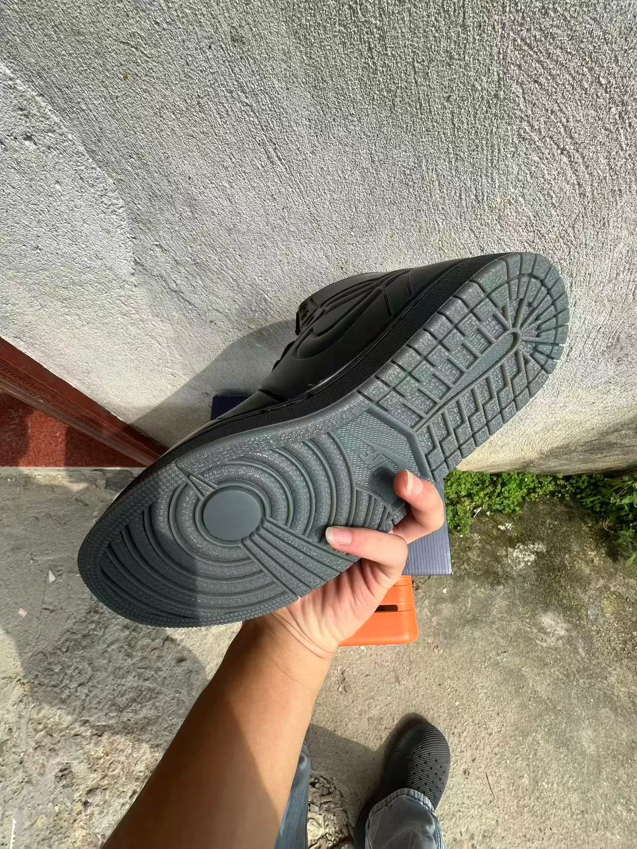 Air Jordan 1 Monochrome Black High-Top Basketball Shoes