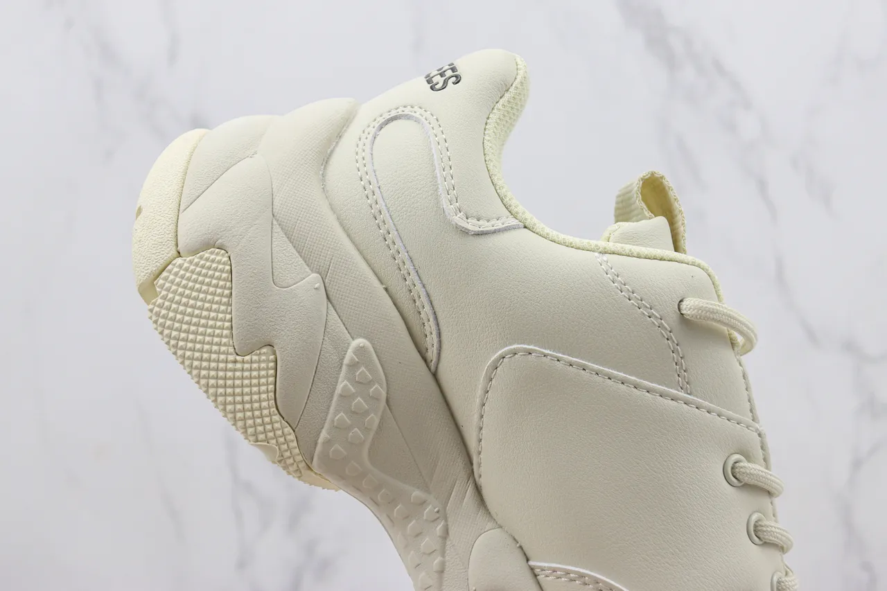 New Era Chunky Runner Beige Black Sole Oversized Team Logo Chunky Sneakers