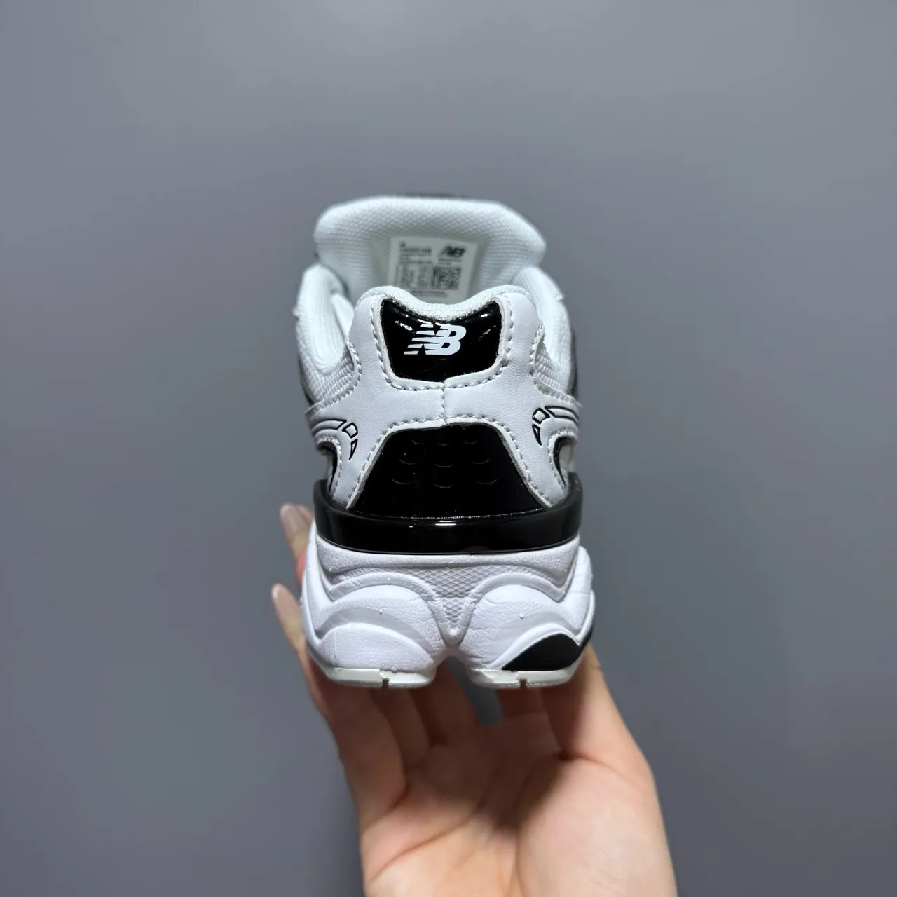 New Balance 9060 Black Glossy Chunky Sneakers