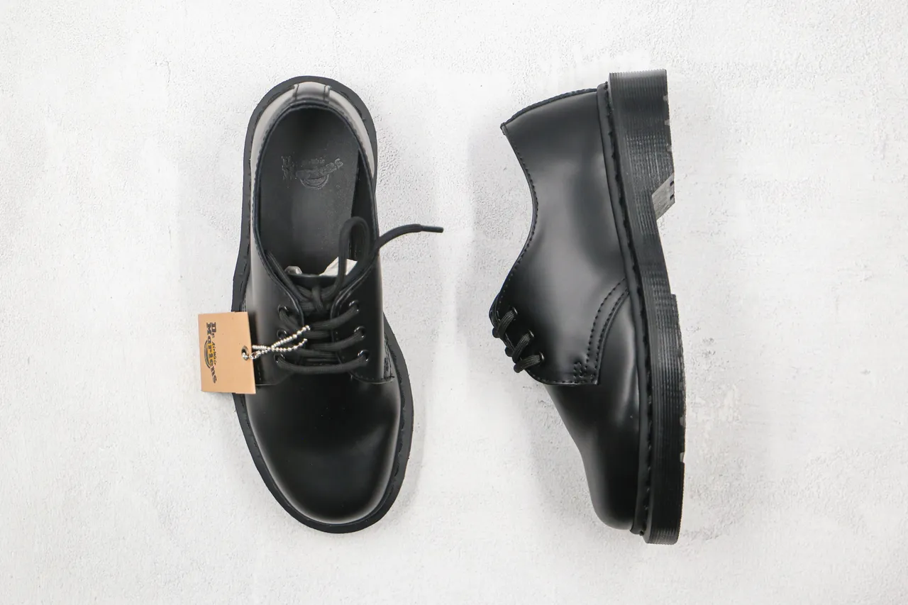 Dr. Martens 1461 Black Smooth Leather 3-Eyelet Closed Lacing Oxford Shoes