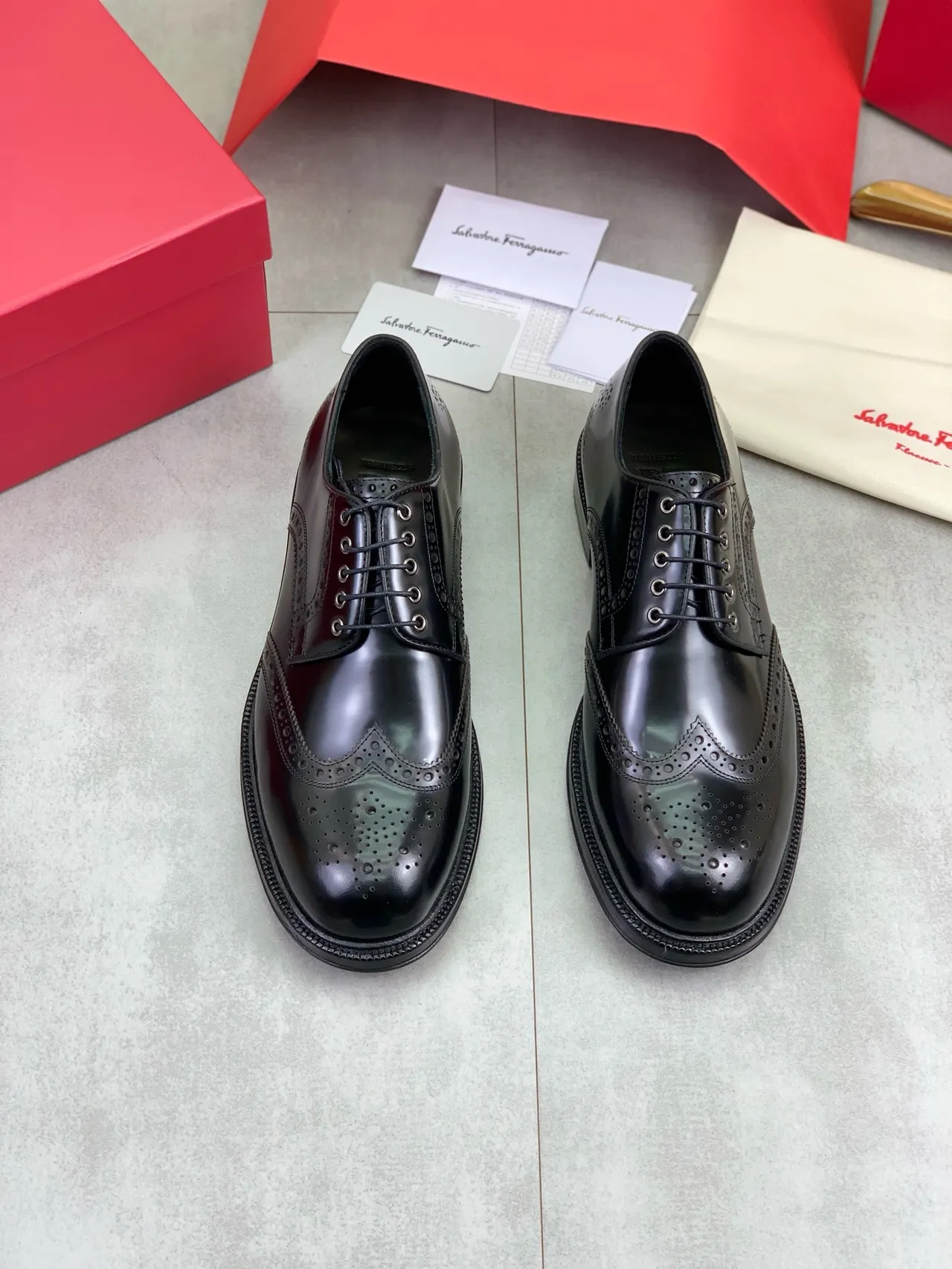 Salvatore Ferragamo Full Brogue Wingtip Black Leather Brogues