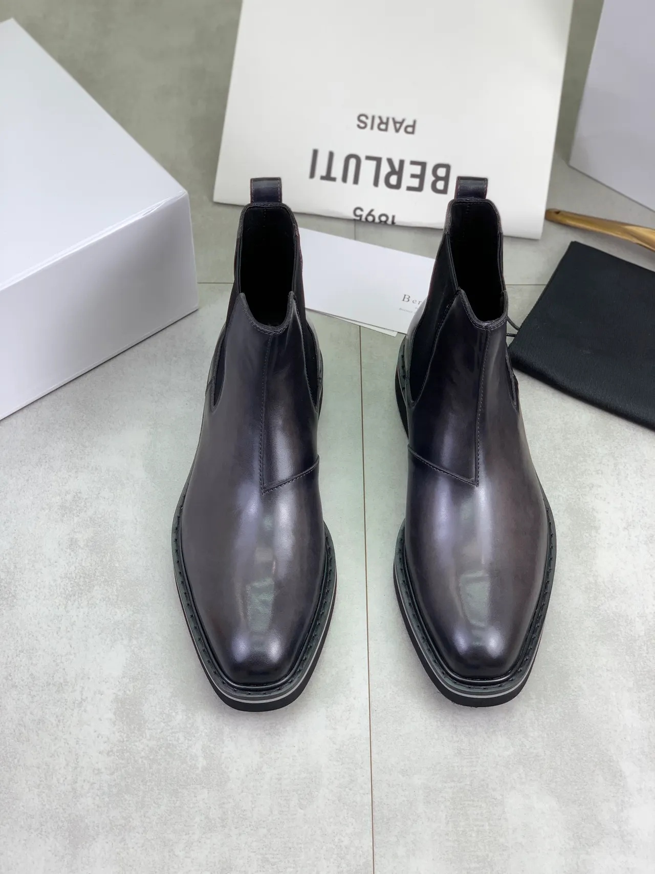 Berluti Black Polished Leather Square-Toe Chelsea Boots