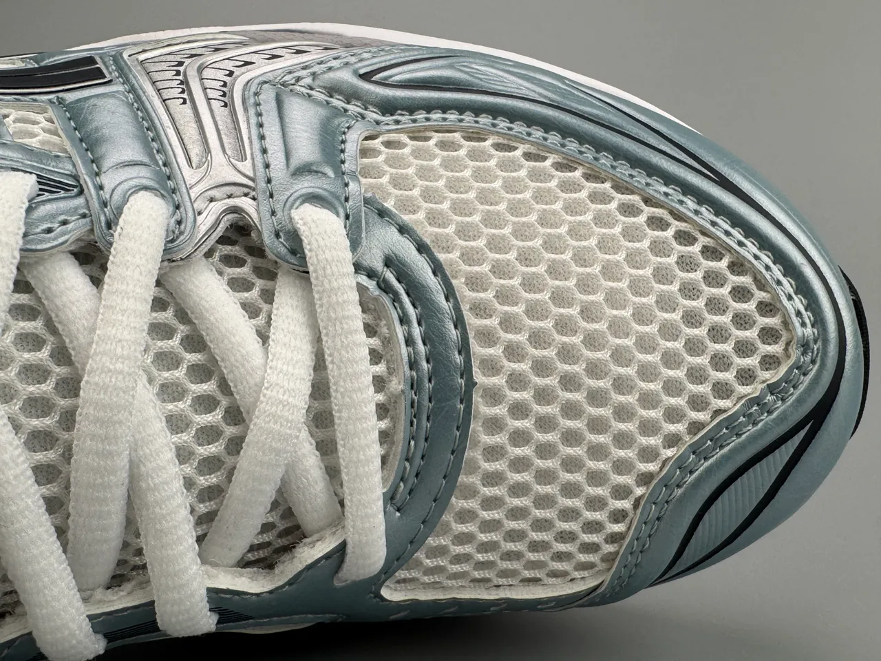 ASICS Gel-Kayano Silver White Black Running Shoes