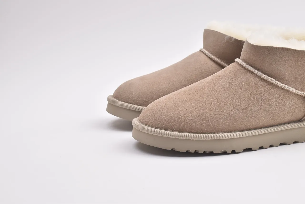 UGG Classic Beige Pink Suede Upper Shearling Lining Snow Boots