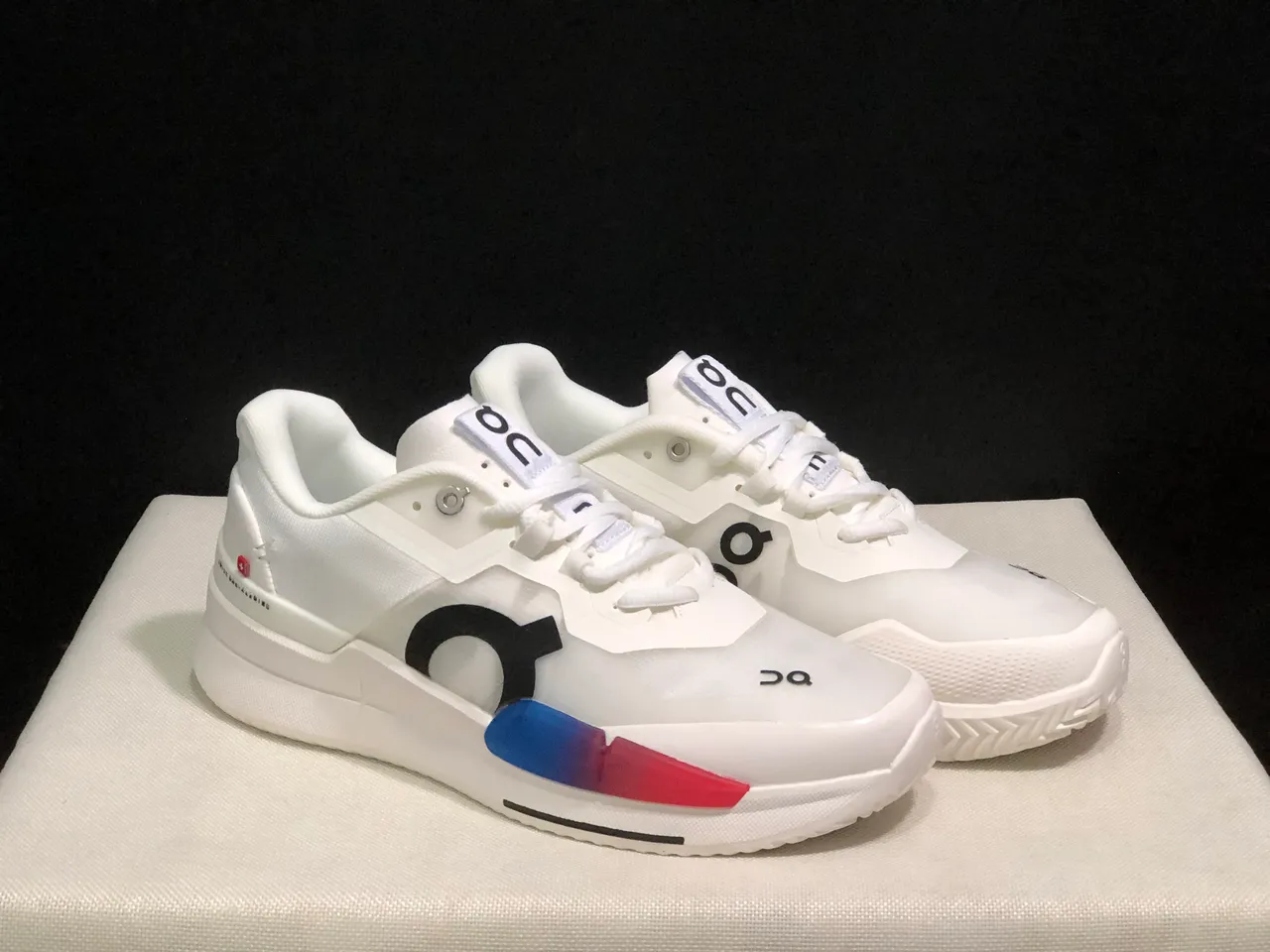 On THE ROGER Pro2 White Sky Blue Running Shoes
