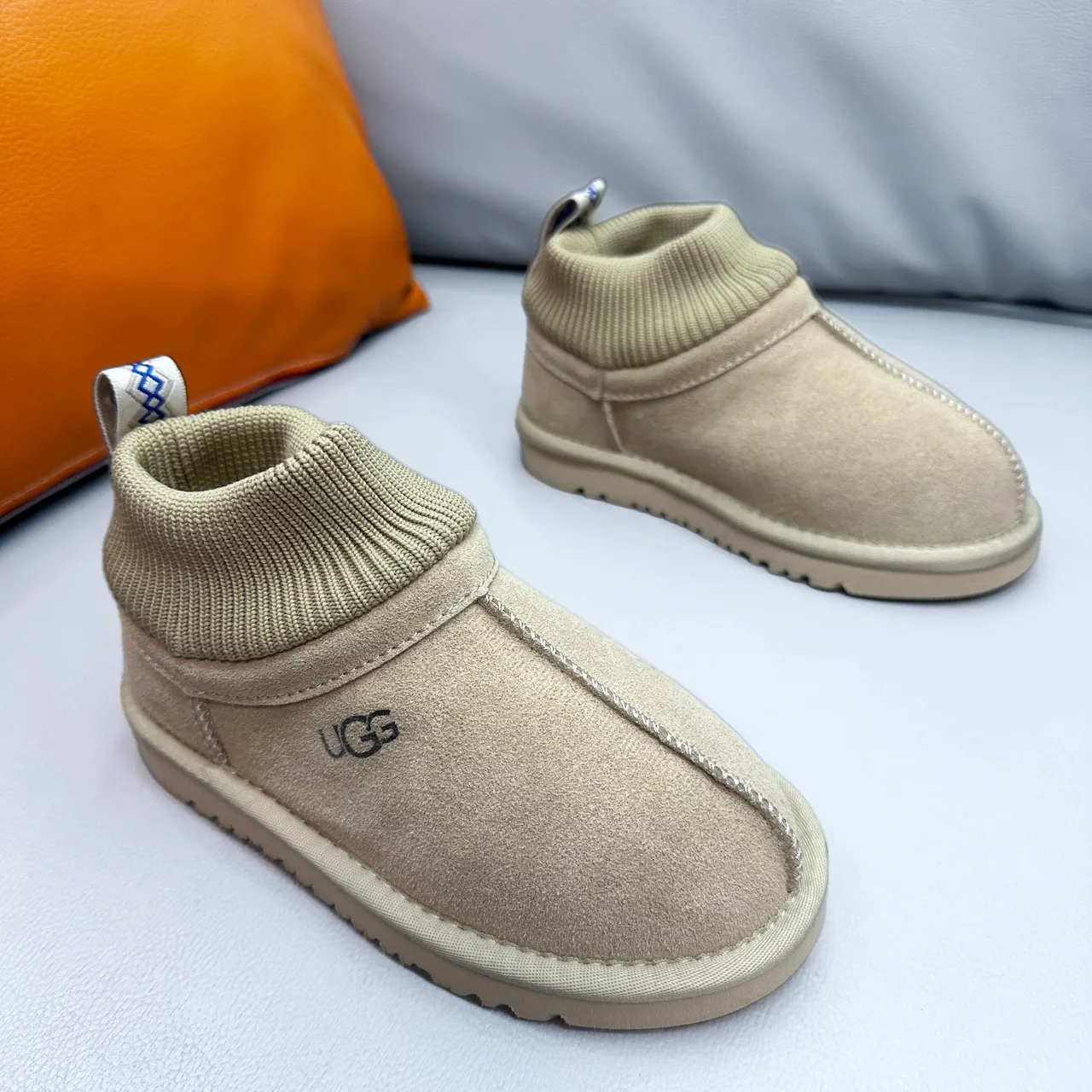 UGG Brown Beige Suede Upper Ribbed Knit Cuff Snow Boots