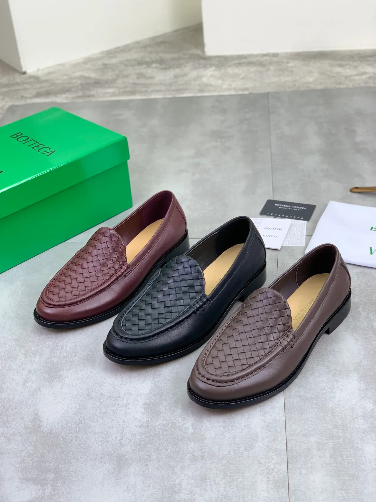 Bottega Veneta Andiamo Burgundy Black Intrecciato-Woven Vamp Smooth Leather Upper Loafer