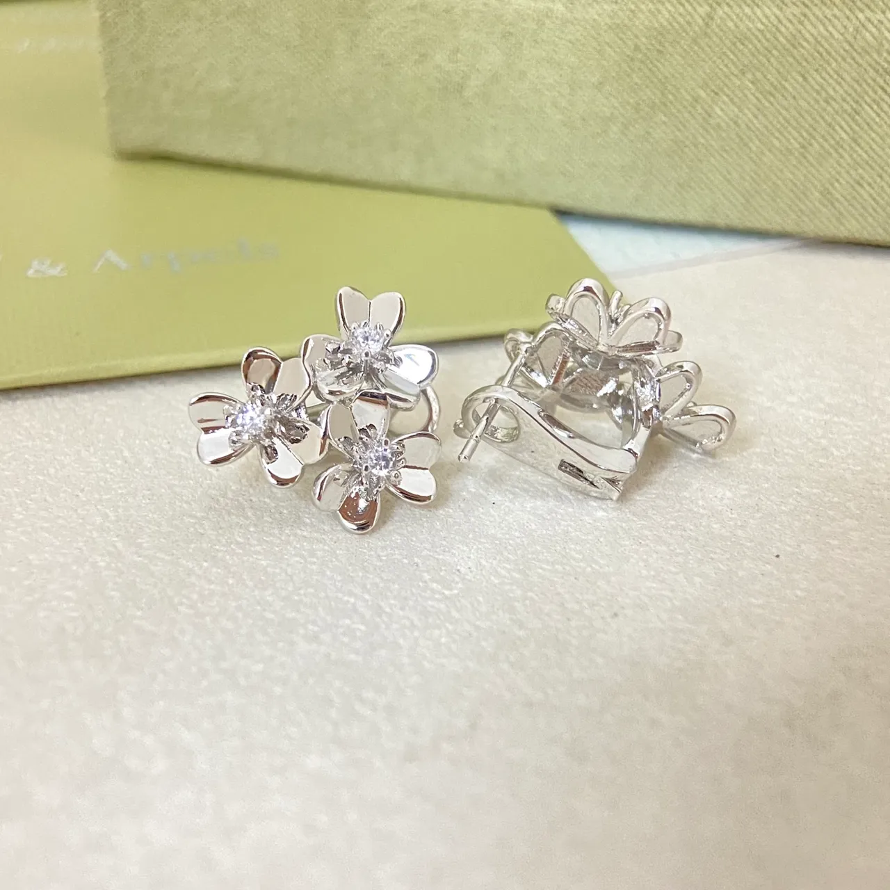 Van Cleef & Arpels Gold Silver Floral Cluster Five-Petal Blossoms Earrings