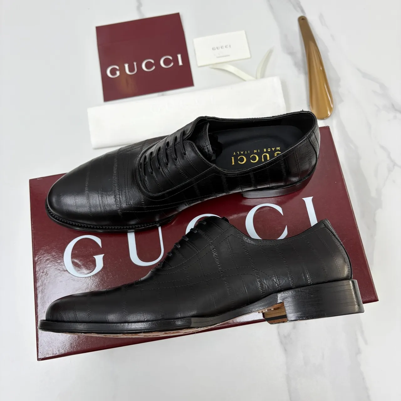 Gucci Black Croc-Embossed Derby Shoes